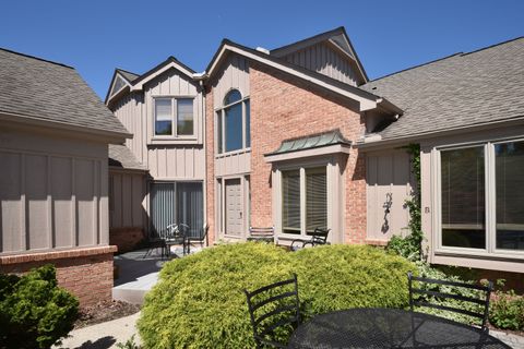 A home in Farmington Hills