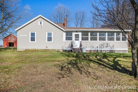 A home in Eckford Twp