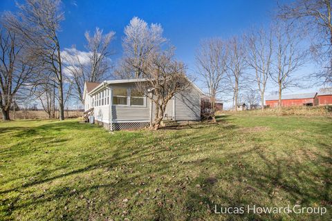 A home in Eckford Twp