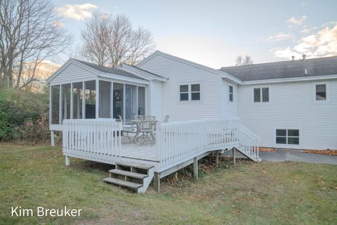 A home in Allendale Twp