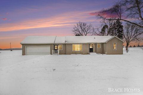 A home in Bowne Twp