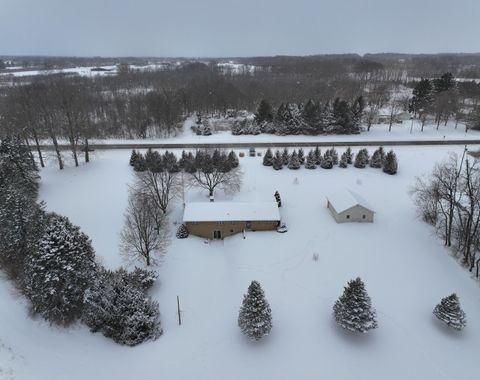 A home in BerrienTownship_Berrien