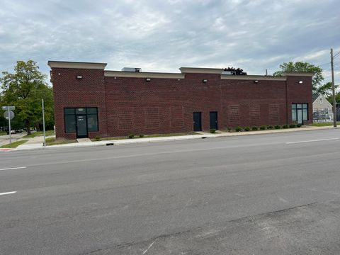 5540 E 8 MILE Road E Detroit City MI 48091