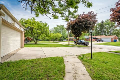 A home in Dearborn Heights