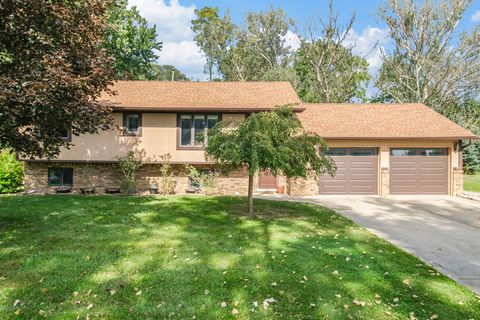 A home in Grand Blanc Twp