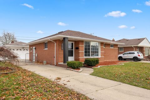 A home in Dearborn Heights