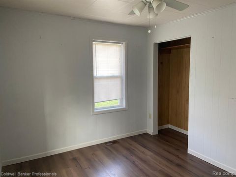 A home in BridgeportCharterTownship_Saginaw