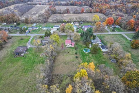 A home in Thetford Twp