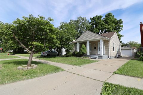 A home in Dearborn Heights