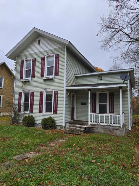 A home in Three Rivers