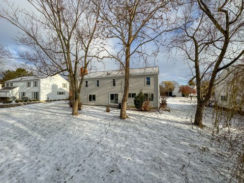 A home in West Bloomfield Twp