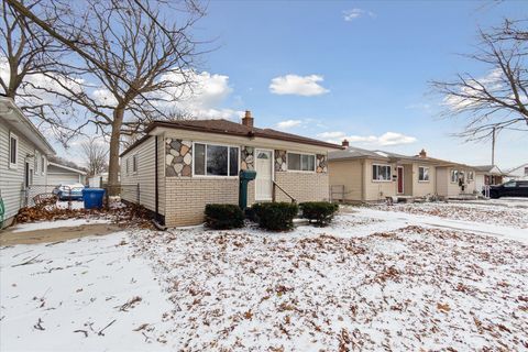 A home in Dearborn Heights