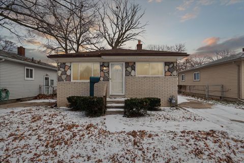 A home in Dearborn Heights