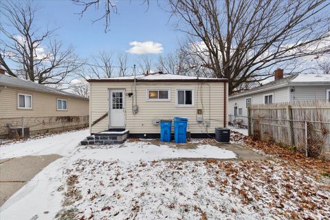 A home in Dearborn Heights