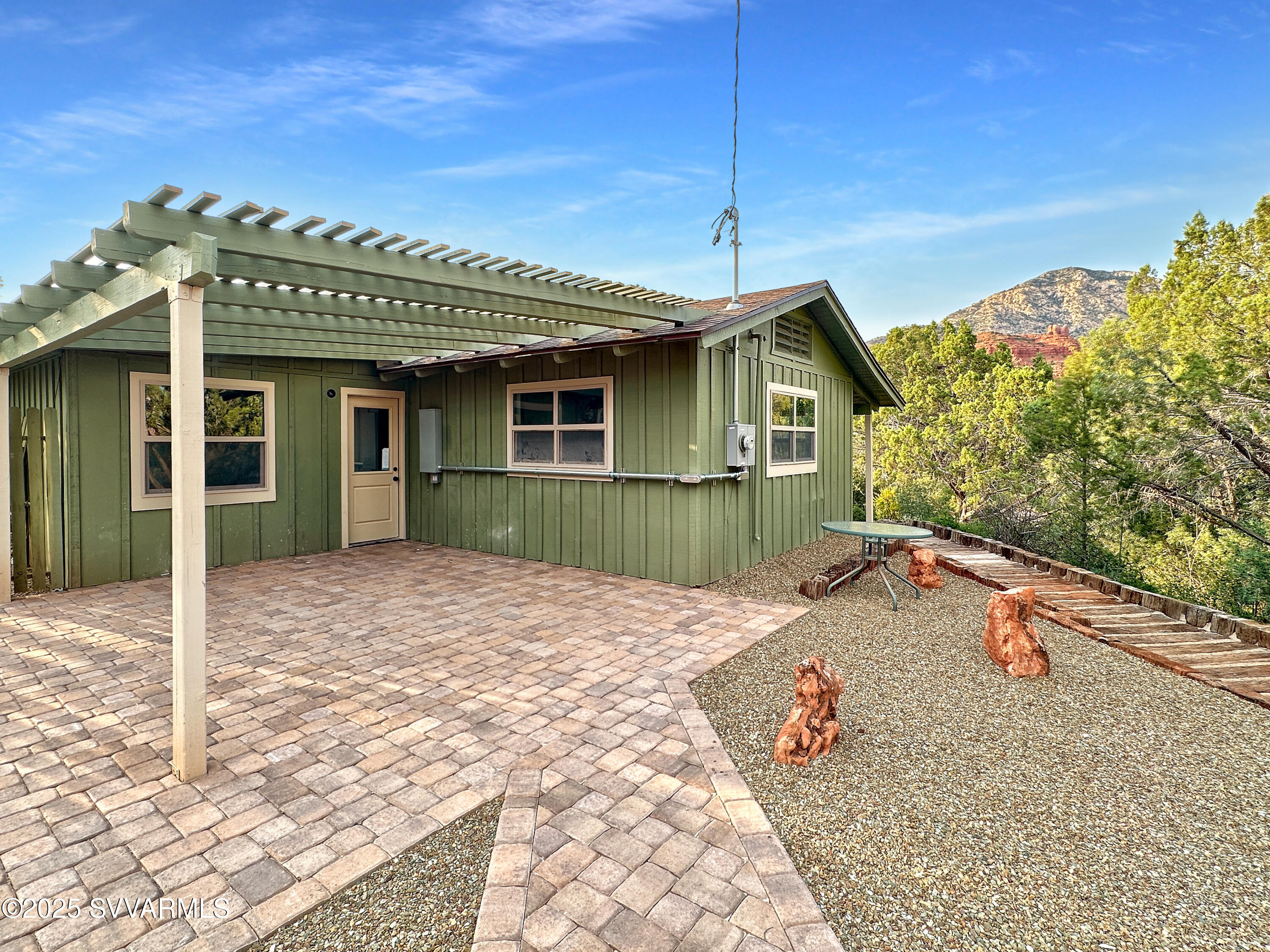 395 Dry Creek Rd