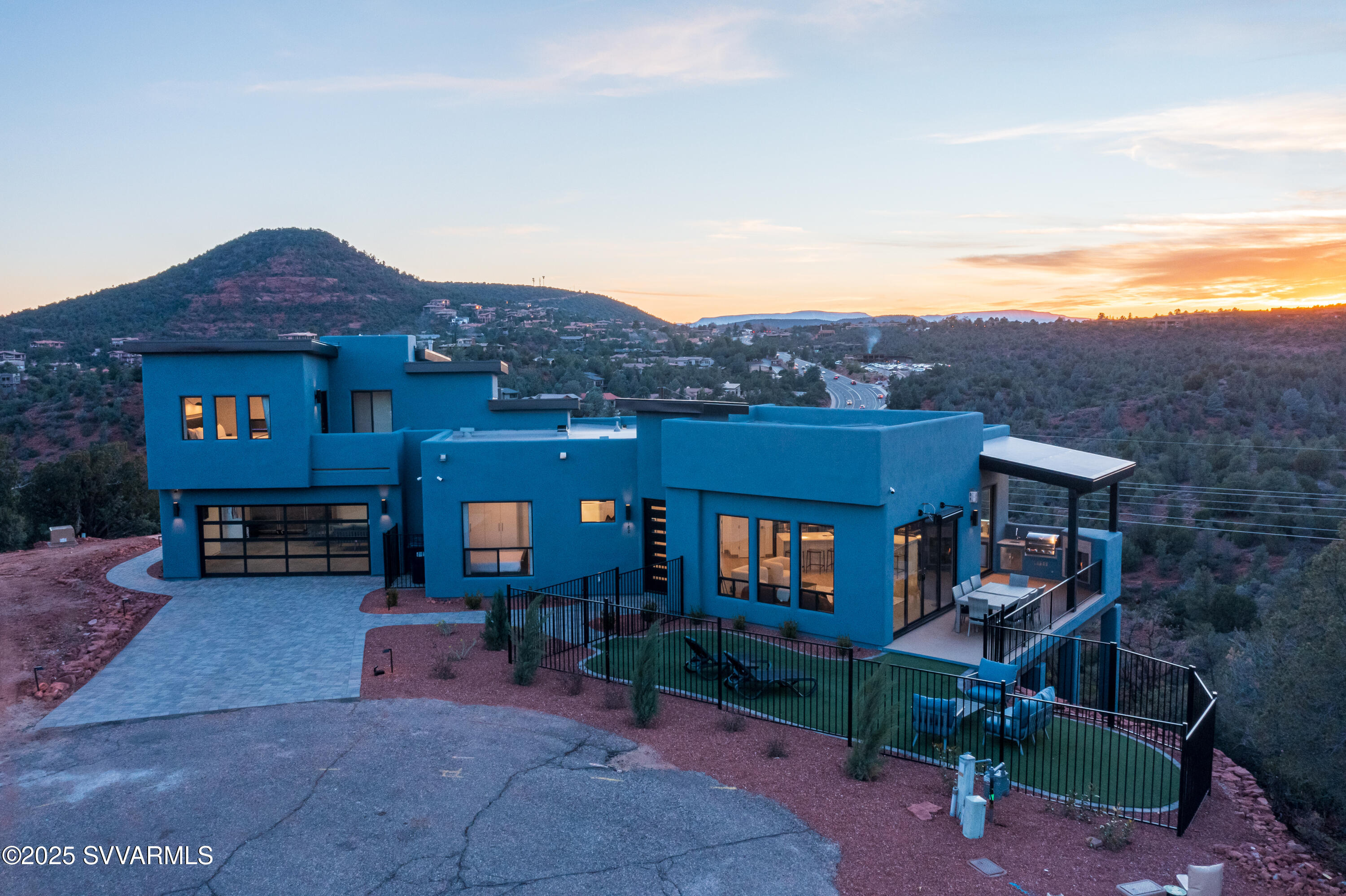 180 Manzanita Lane