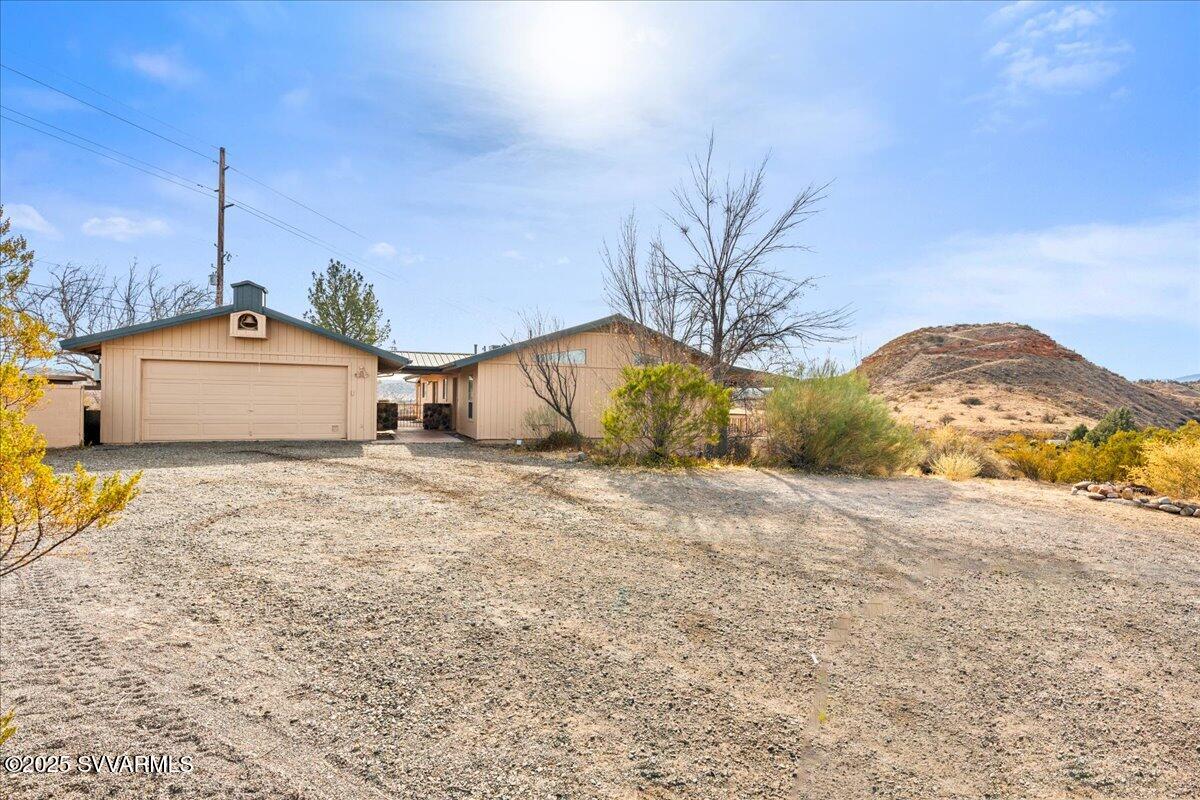 2105 S Sugarloaf Rd