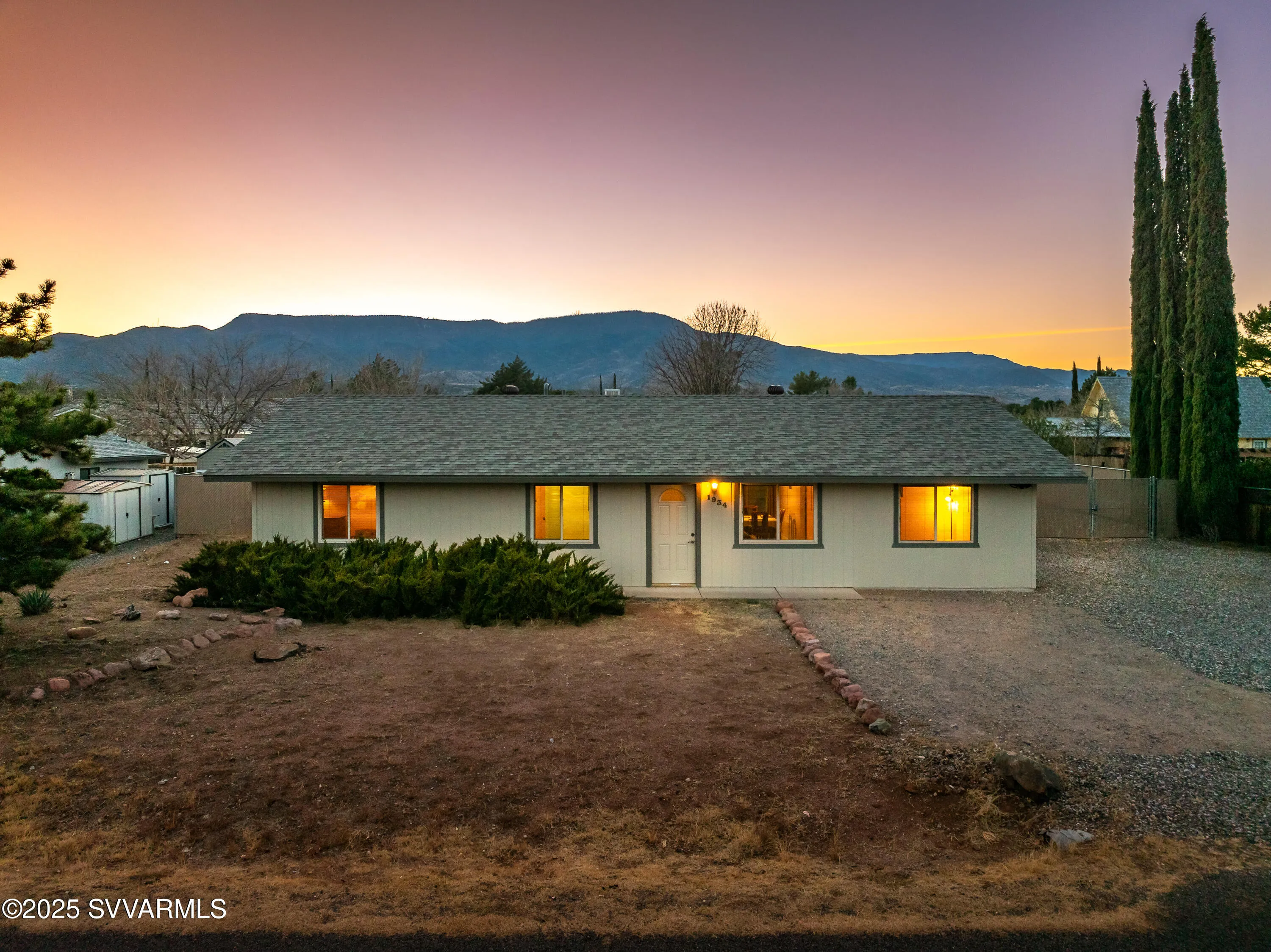 Cottonwood, Arizona 86326, United States, 3 Bedrooms Bedrooms, ,2 BathroomsBathrooms,Residential,Pending,638