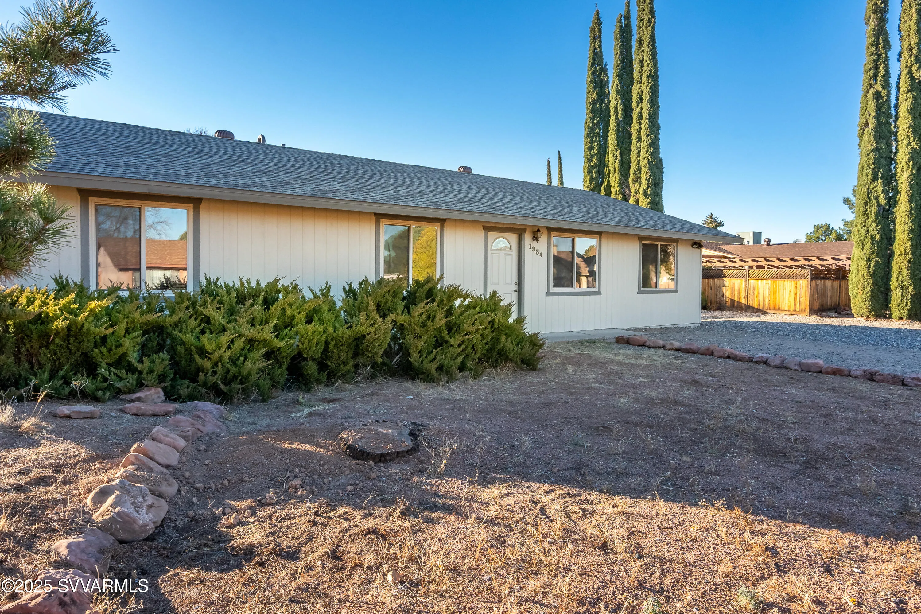 Cottonwood, Arizona 86326, United States, 3 Bedrooms Bedrooms, ,2 BathroomsBathrooms,Residential,Pending,638