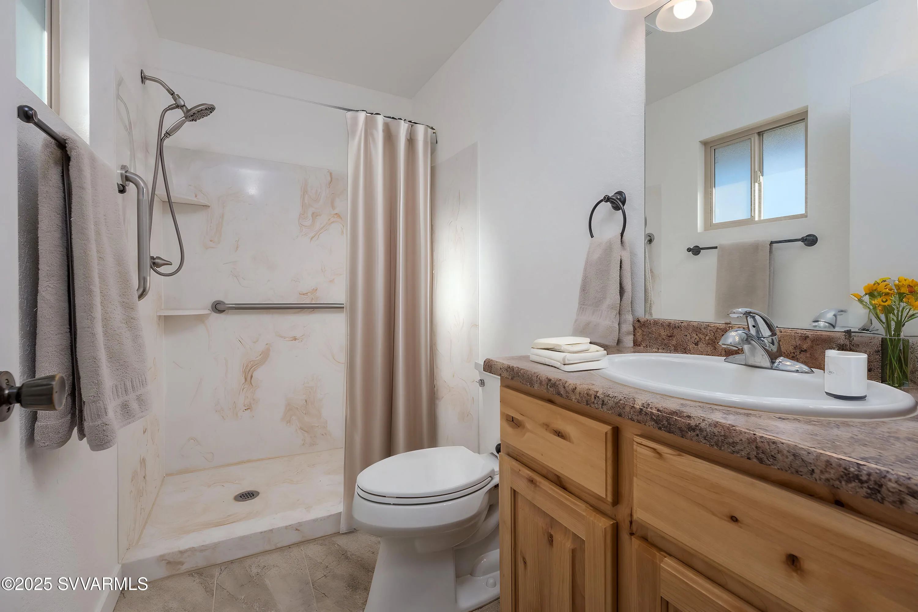 Cottonwood, Arizona 86326, United States, 3 Bedrooms Bedrooms, ,2 BathroomsBathrooms,Residential,Pending,638