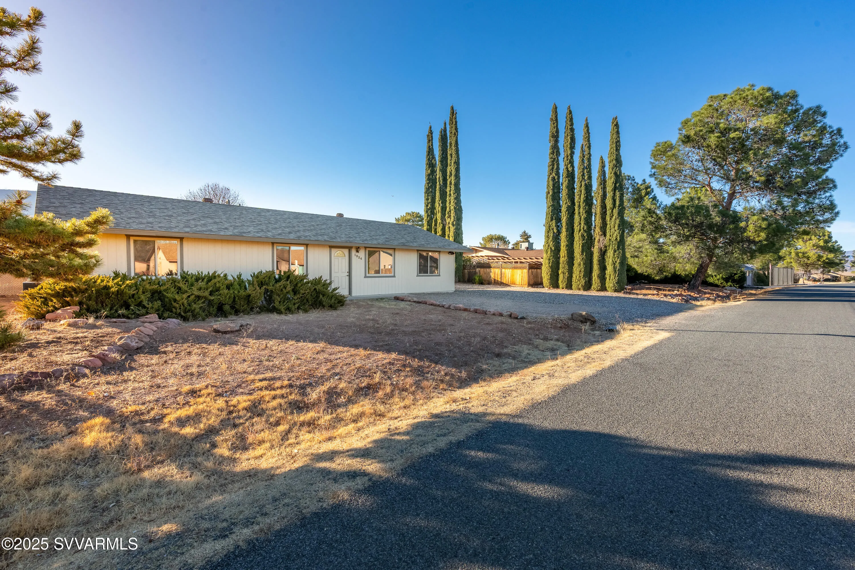 Cottonwood, Arizona 86326, United States, 3 Bedrooms Bedrooms, ,2 BathroomsBathrooms,Residential,Pending,638