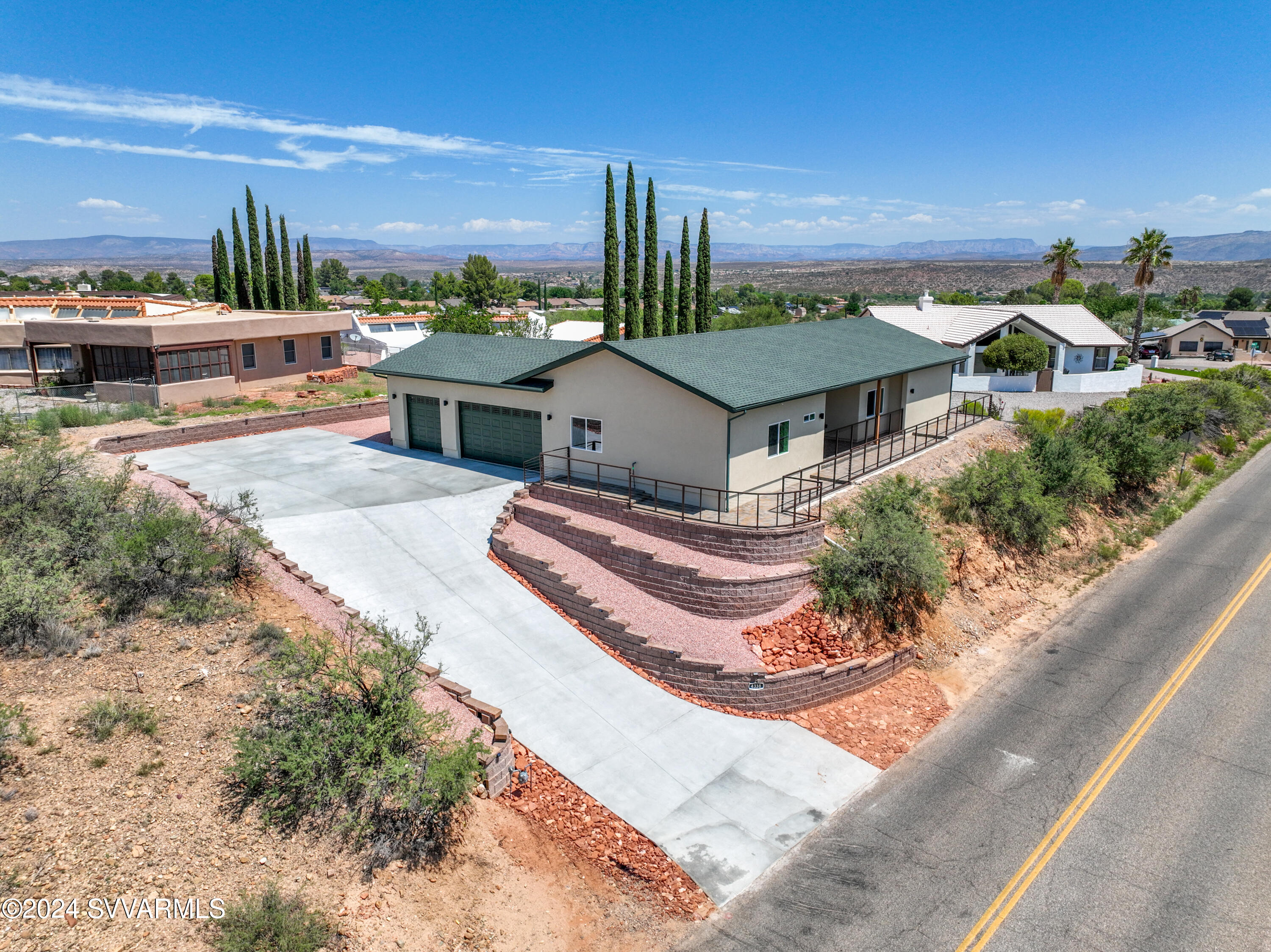 4380 E Prairie Lane