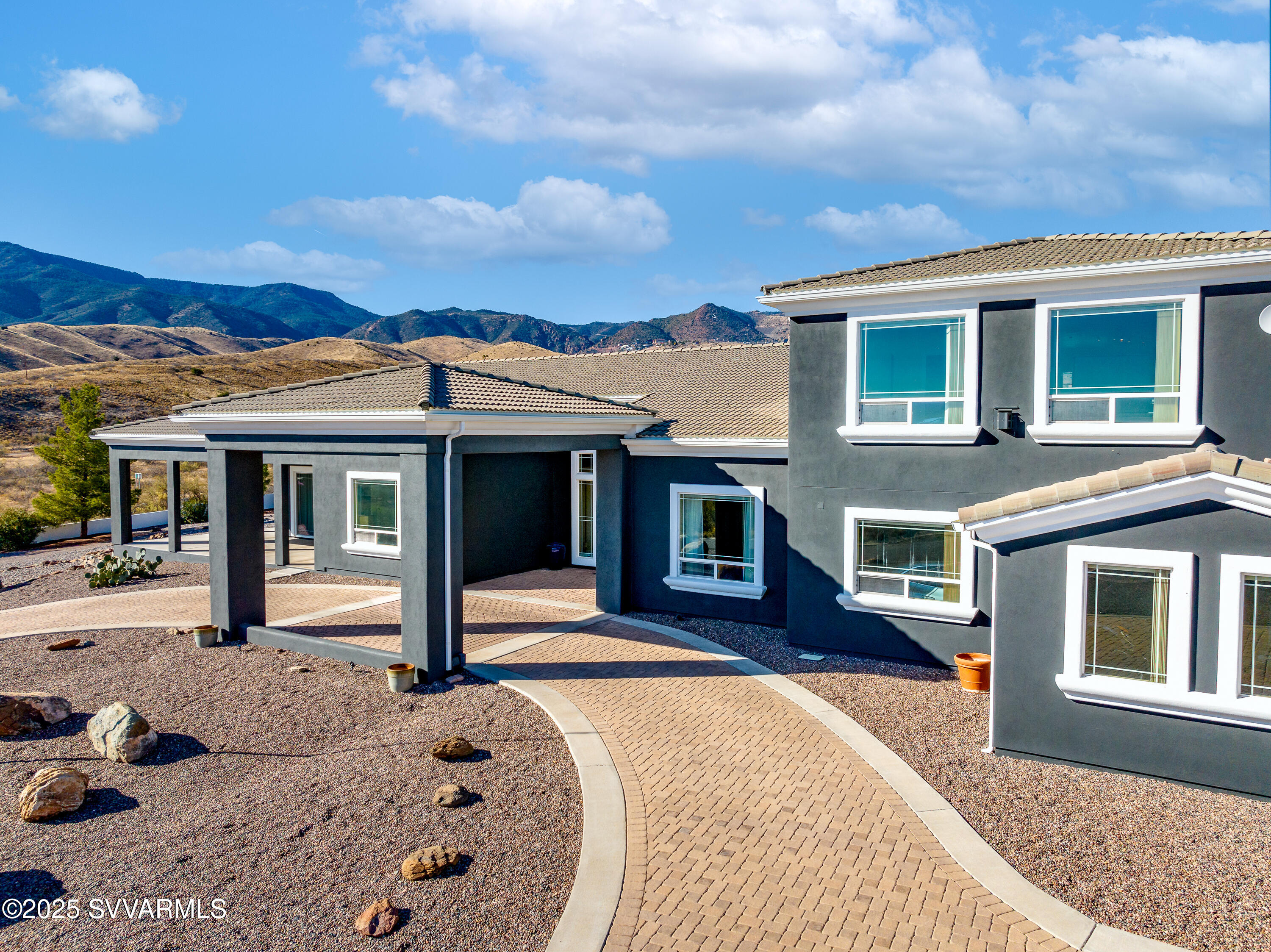 600 N Turquoise Way