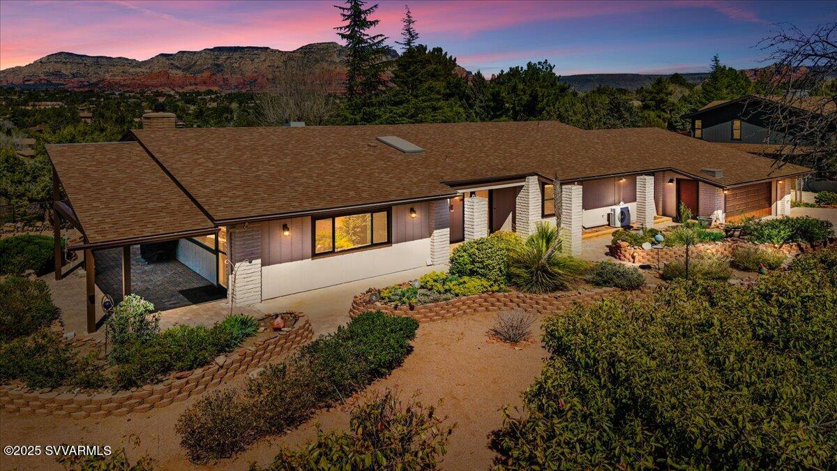 320 Panorama Blvd