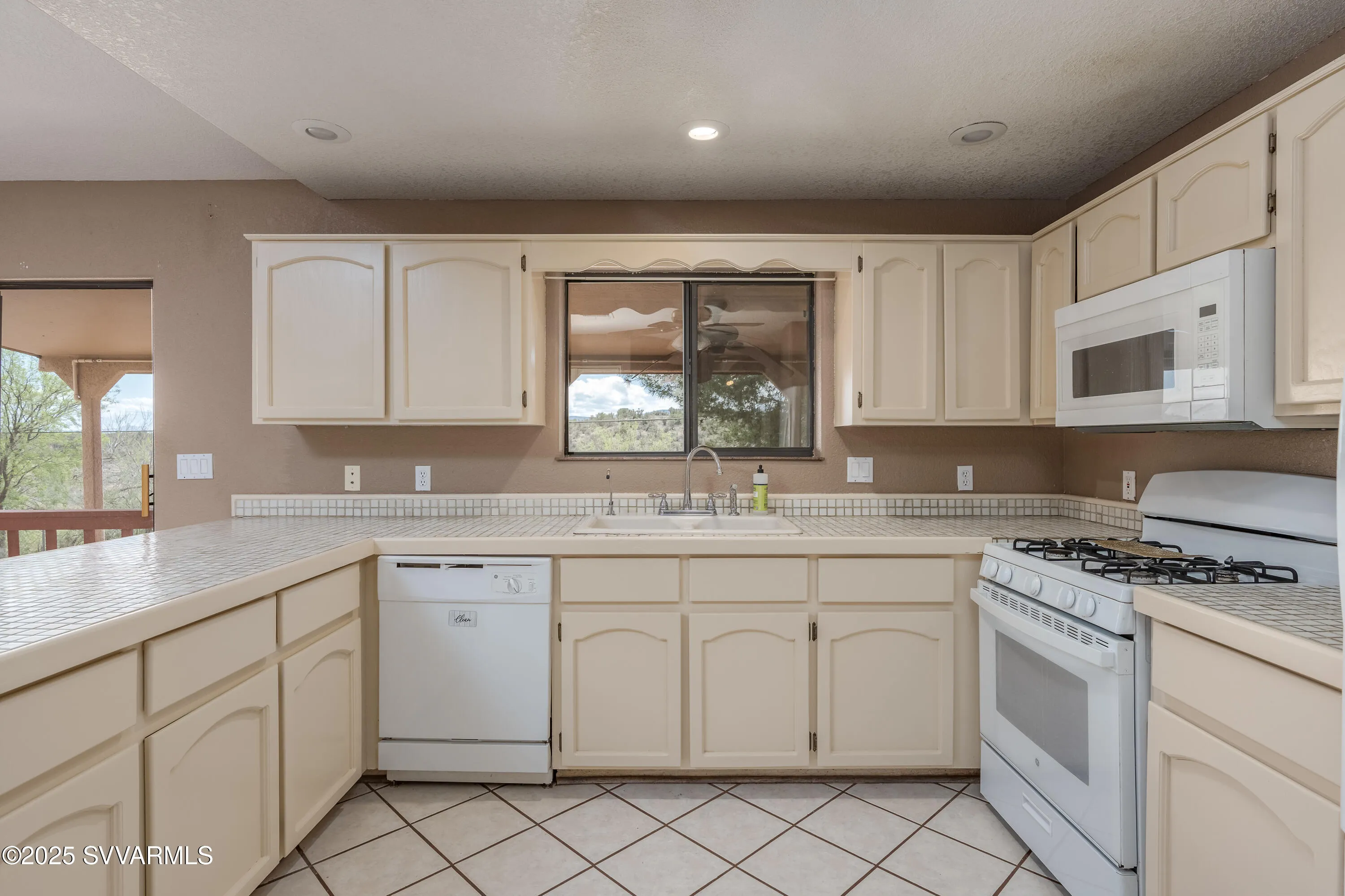 Cottonwood, Arizona 86326, United States, 3 Bedrooms Bedrooms, ,2 BathroomsBathrooms,Residential,Active,112347