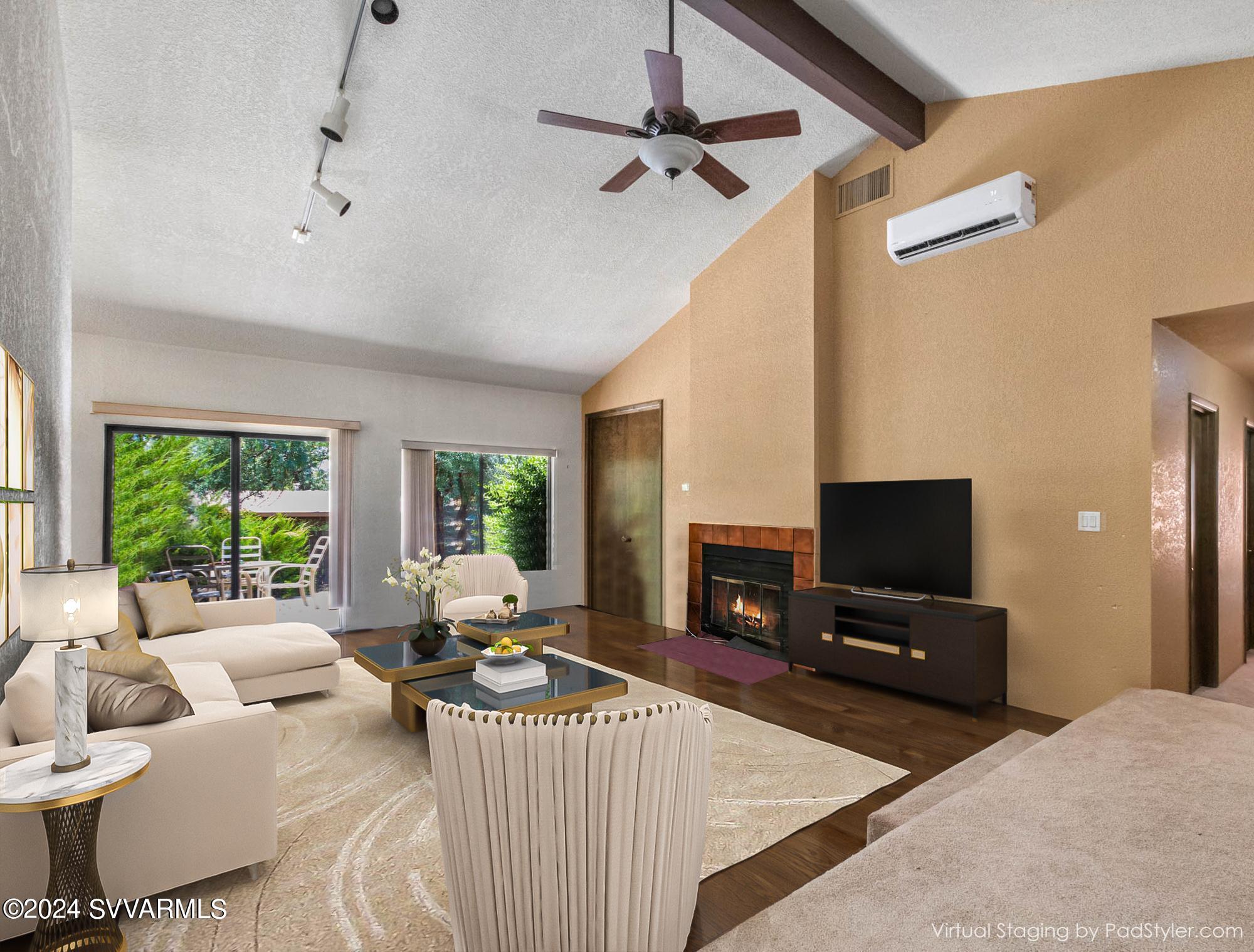25 Courthouse Butte Rd