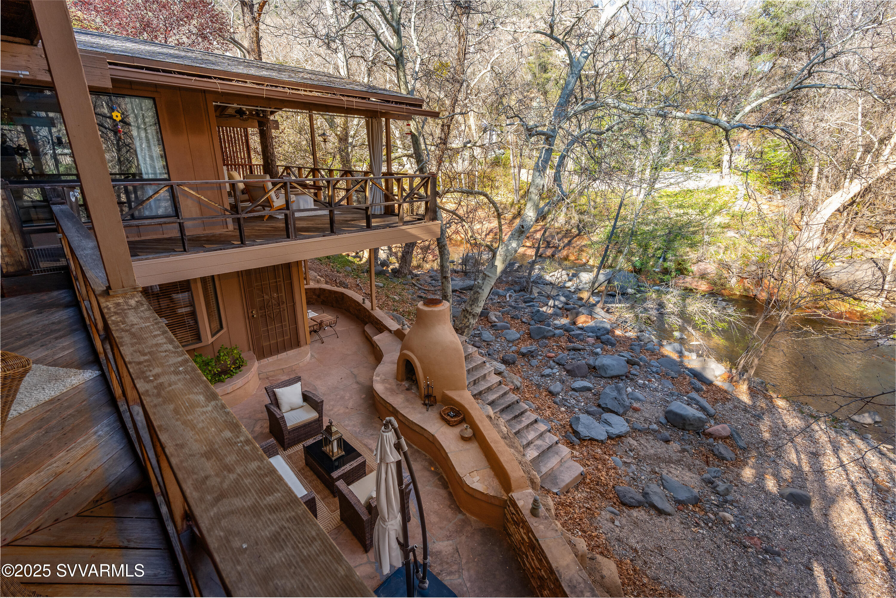 320 Thompson Way
