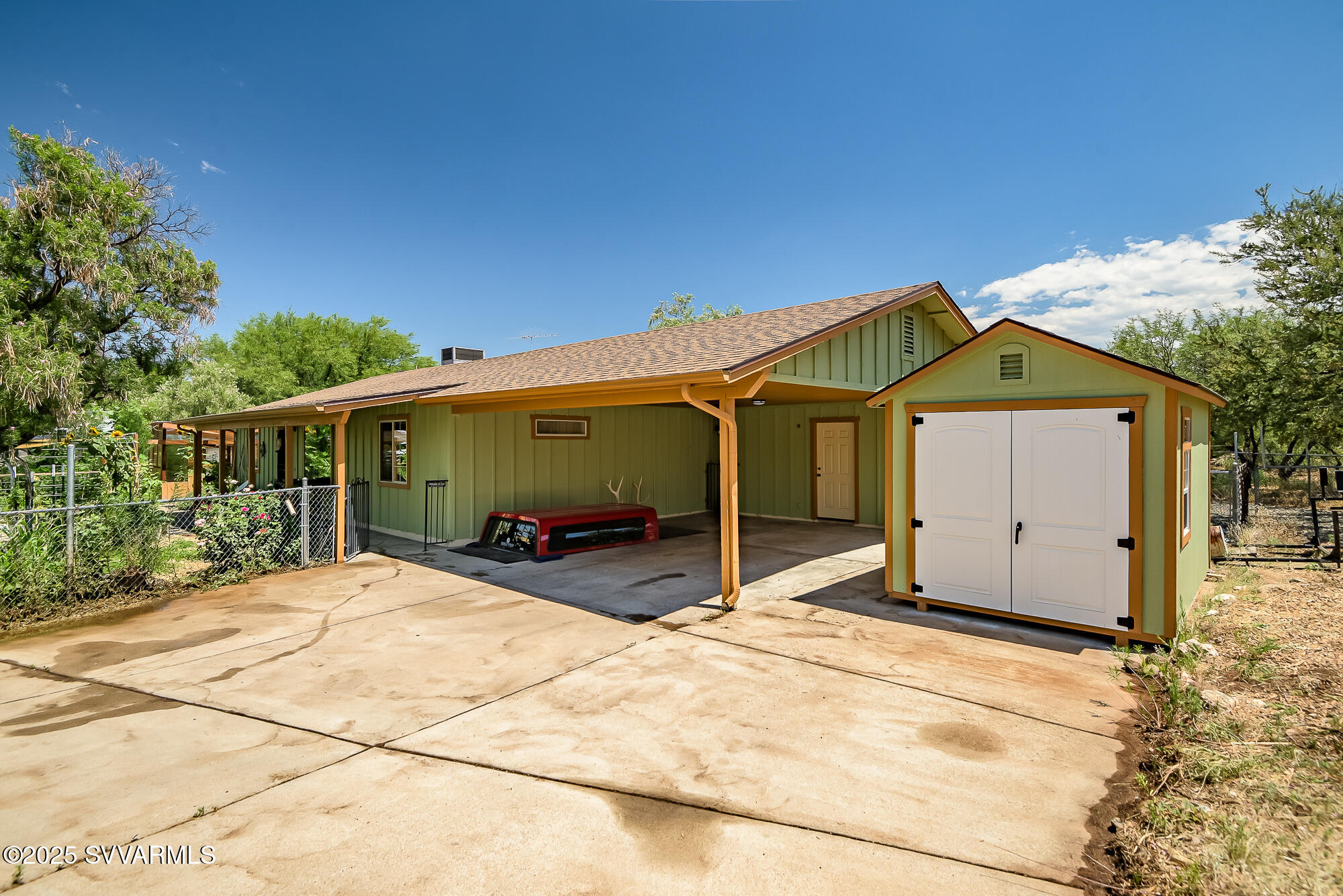 4020 E Creek View Drive
