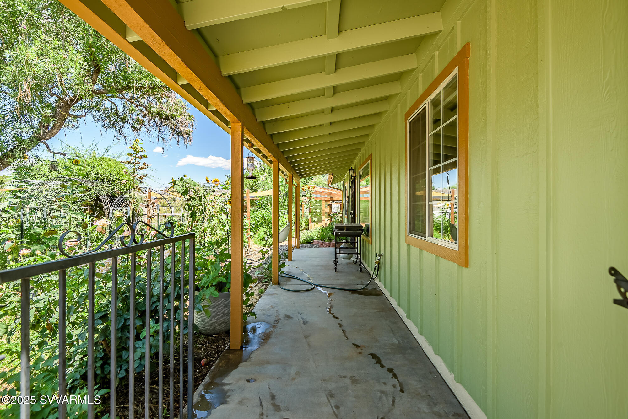 4020 E Creek View Drive