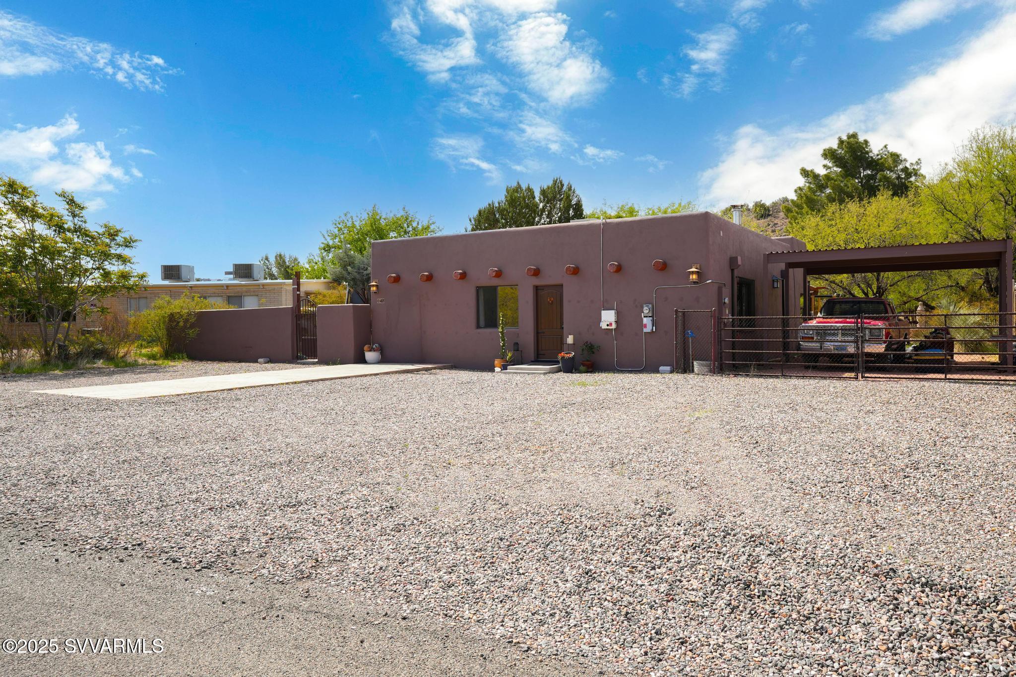 4025 E Valley Ln Lane