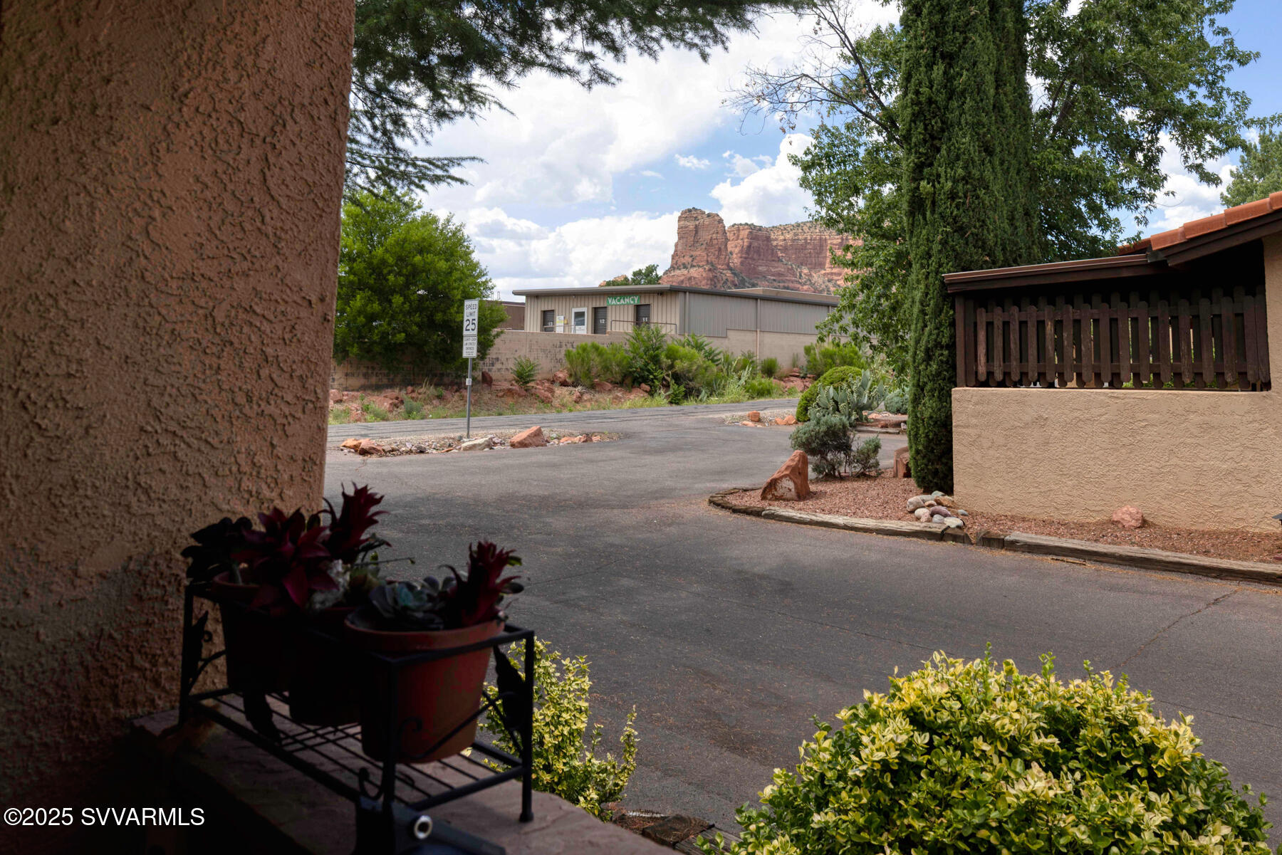 155 Canyon Diablo Rd 2