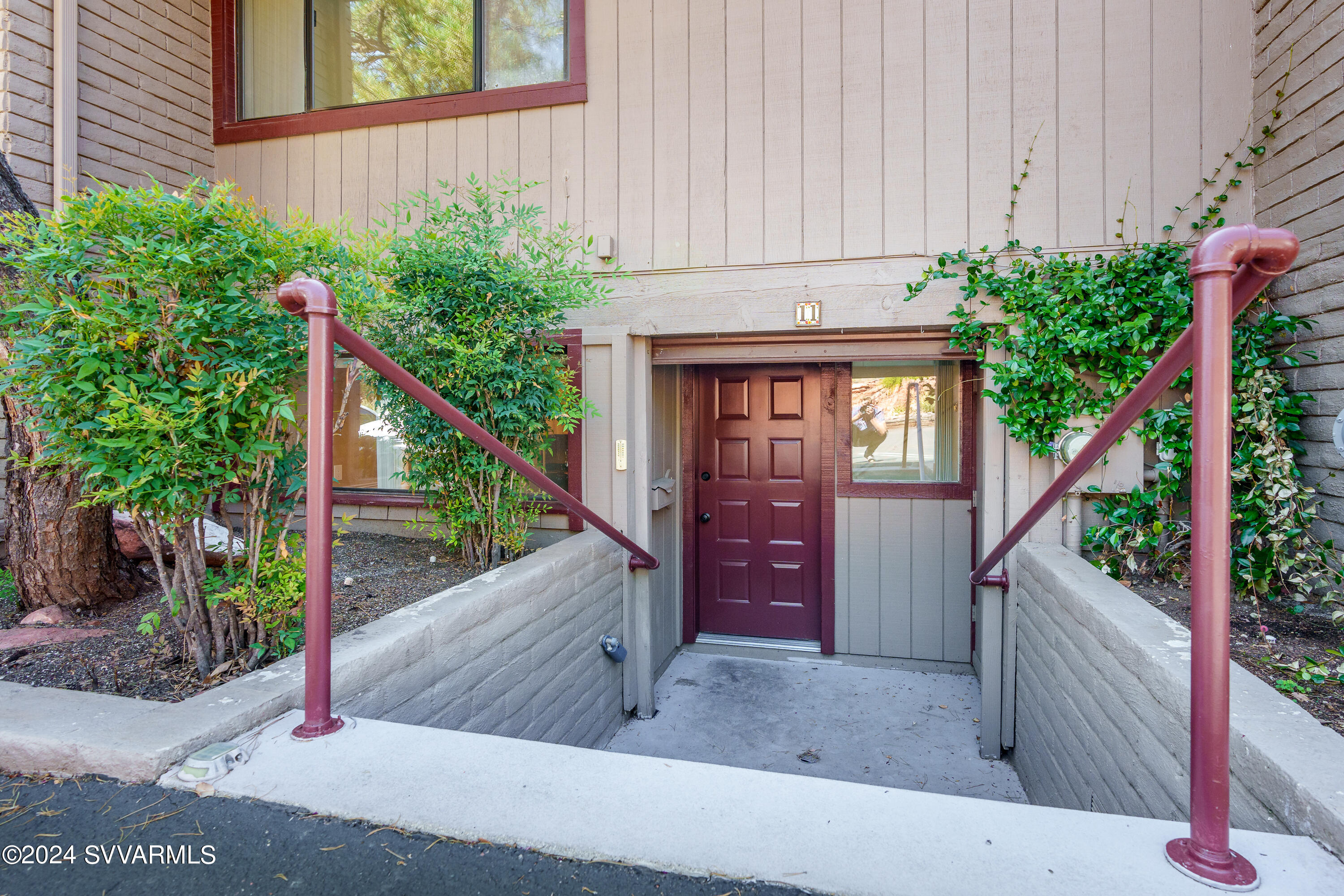 3340 W State Route 89a 11
