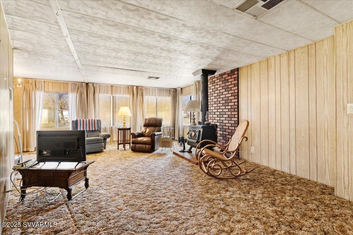 1550 W Horseshoe Bend Drive