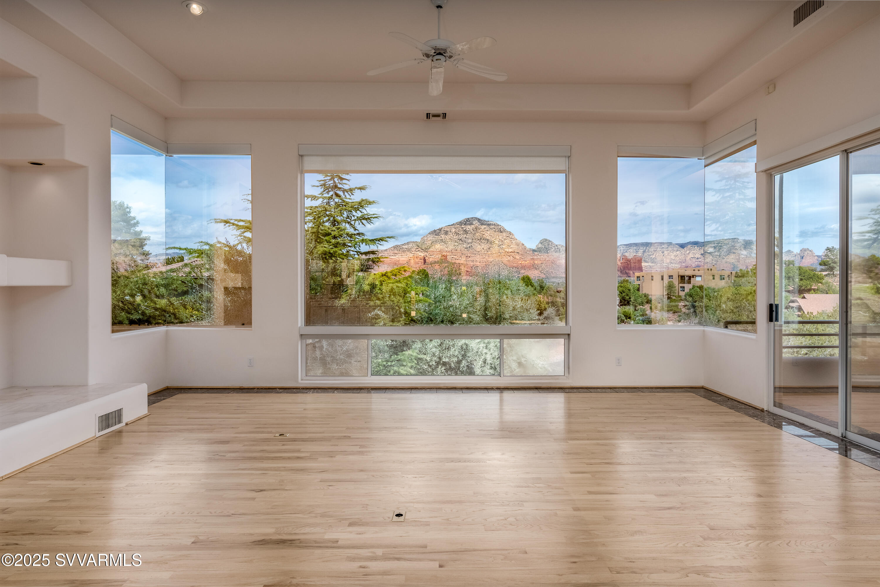 12 Linda Vista