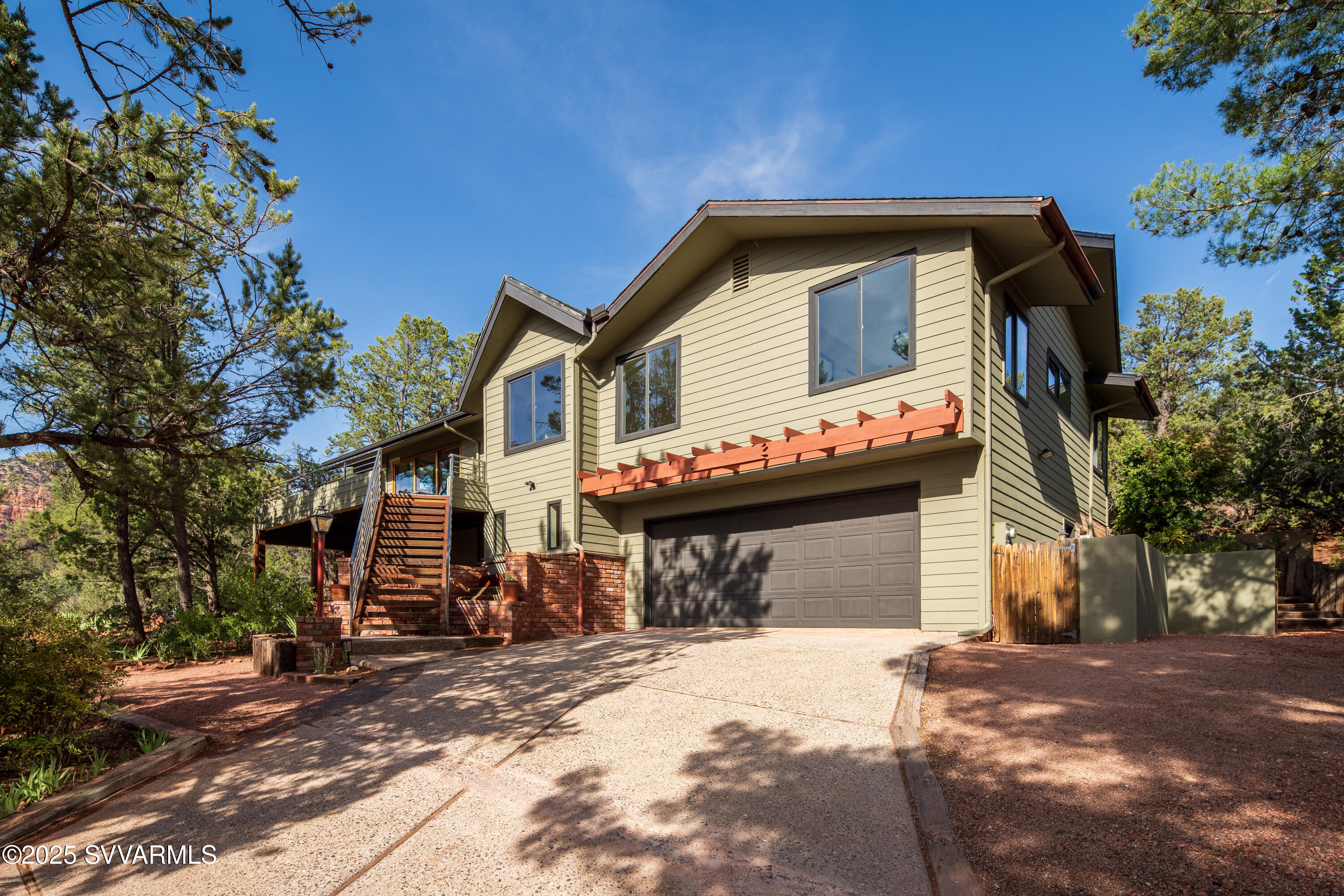 1050 Lee Mountain Rd