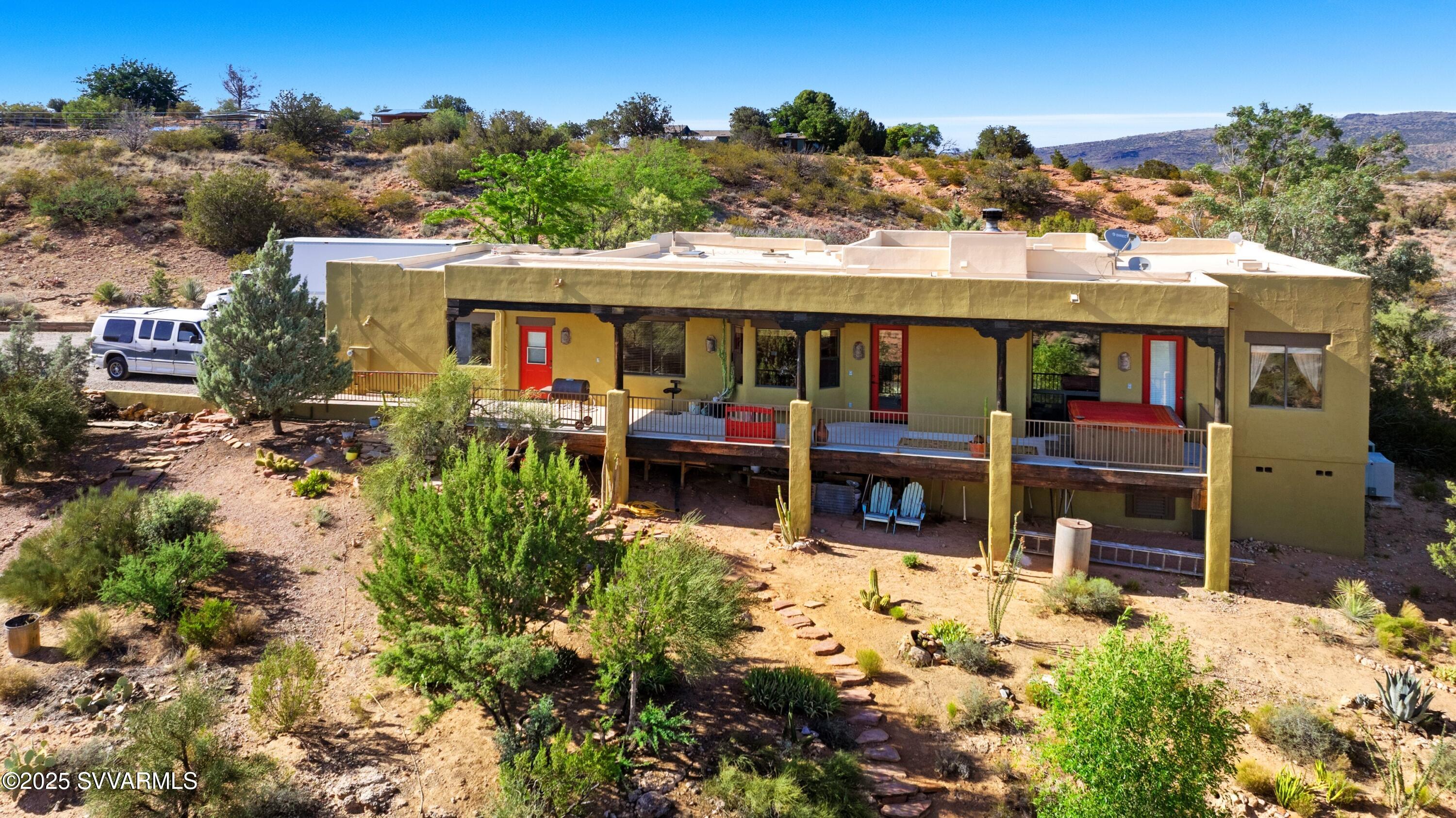 1625 S Desert Holly Tr