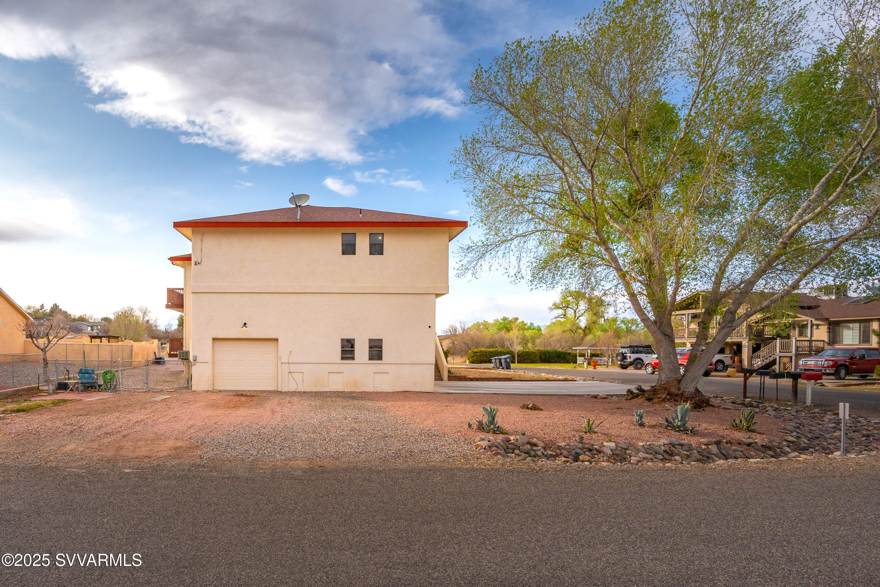 4887 E Comanche Drive