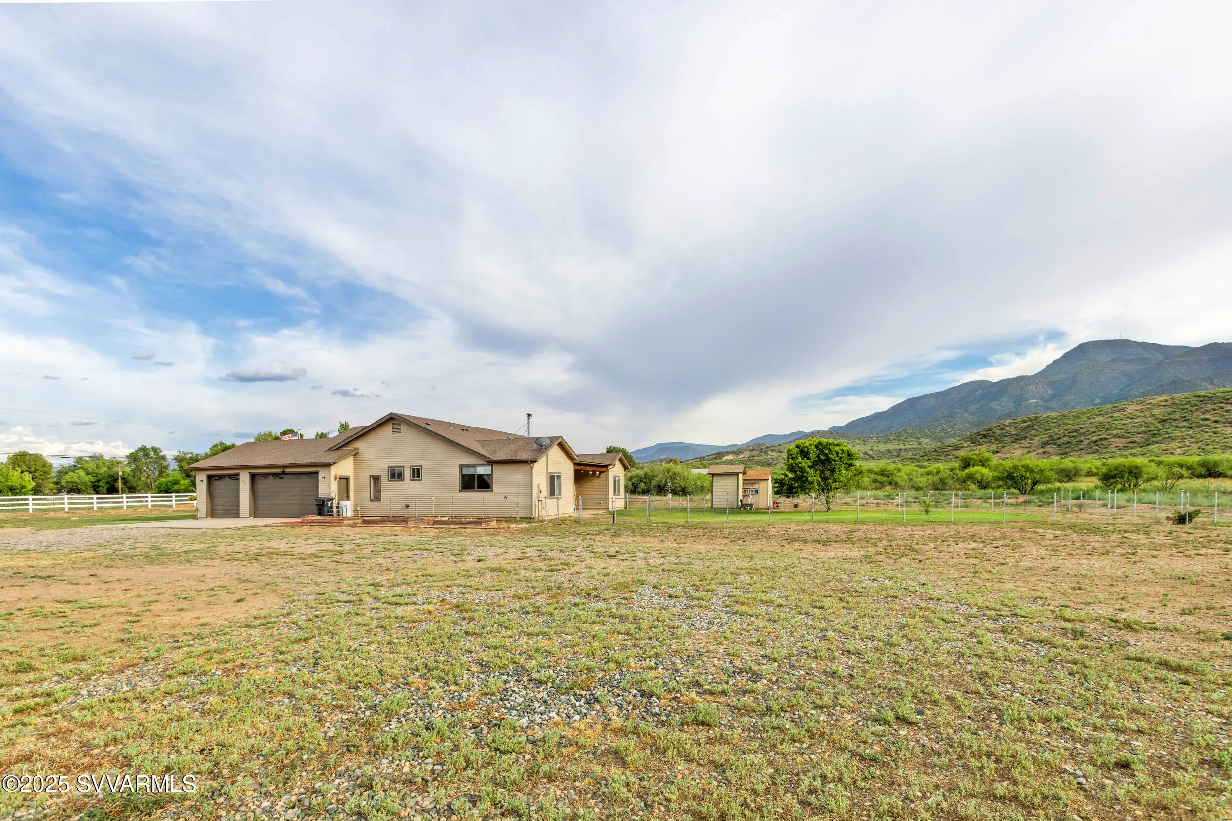 Camp Verde, Arizona 86322, United States, 3 Bedrooms Bedrooms, ,2 BathroomsBathrooms,Residential,Active,179737