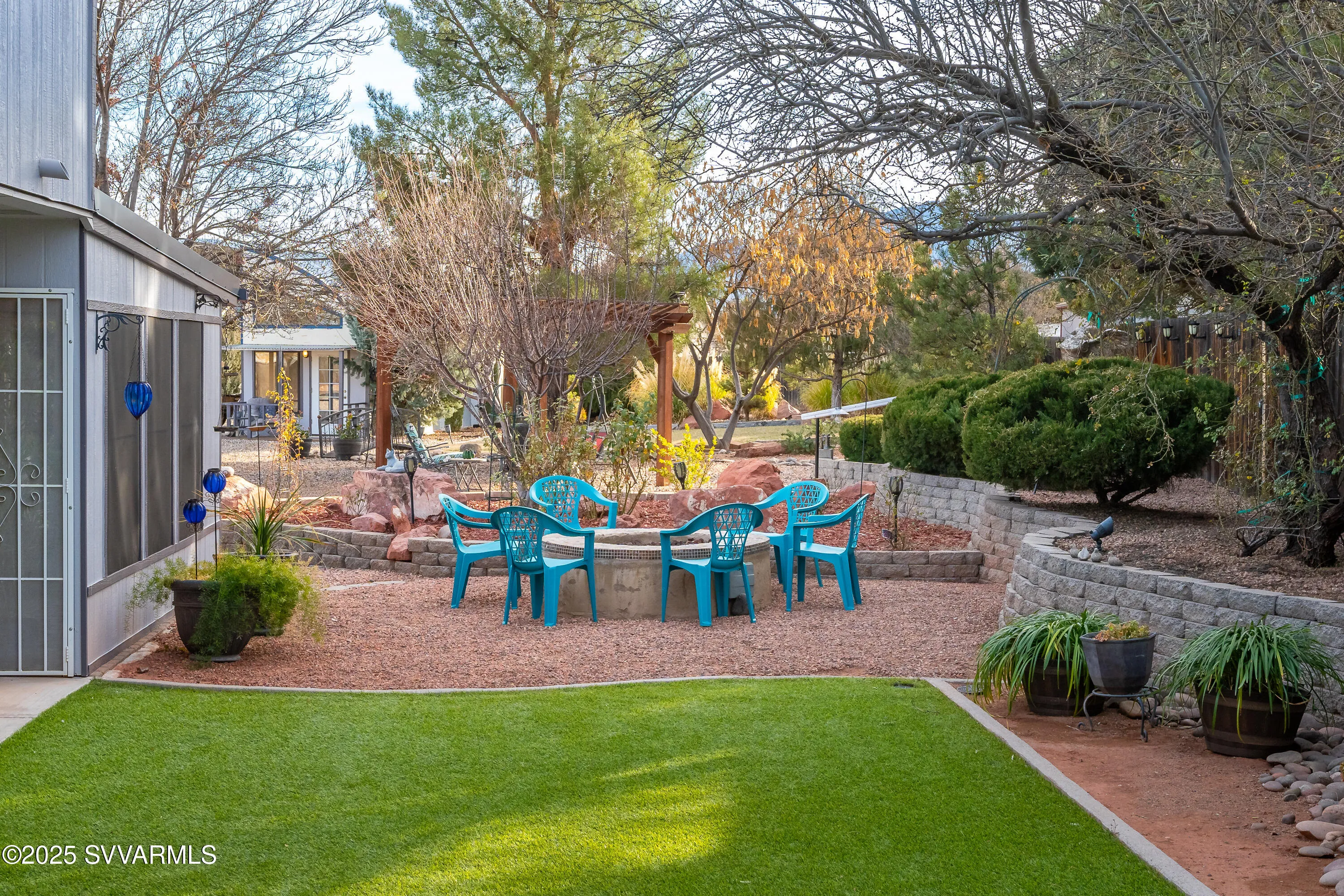 Cottonwood, Arizona 86326, United States, 6 Bedrooms Bedrooms, ,4 BathroomsBathrooms,Residential,Pending,11802