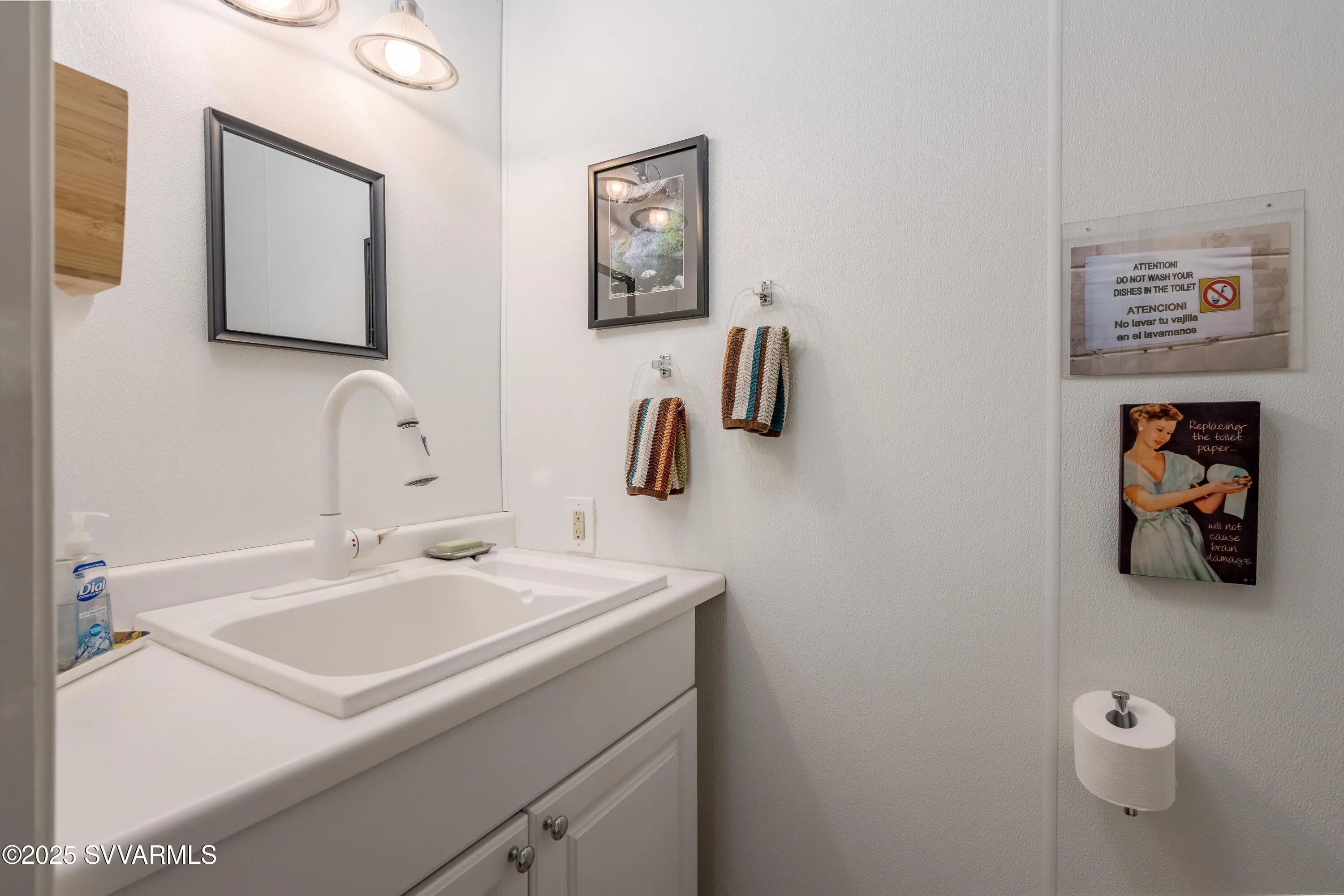 Cottonwood, Arizona 86326, United States, 6 Bedrooms Bedrooms, ,4 BathroomsBathrooms,Residential,Pending,11802