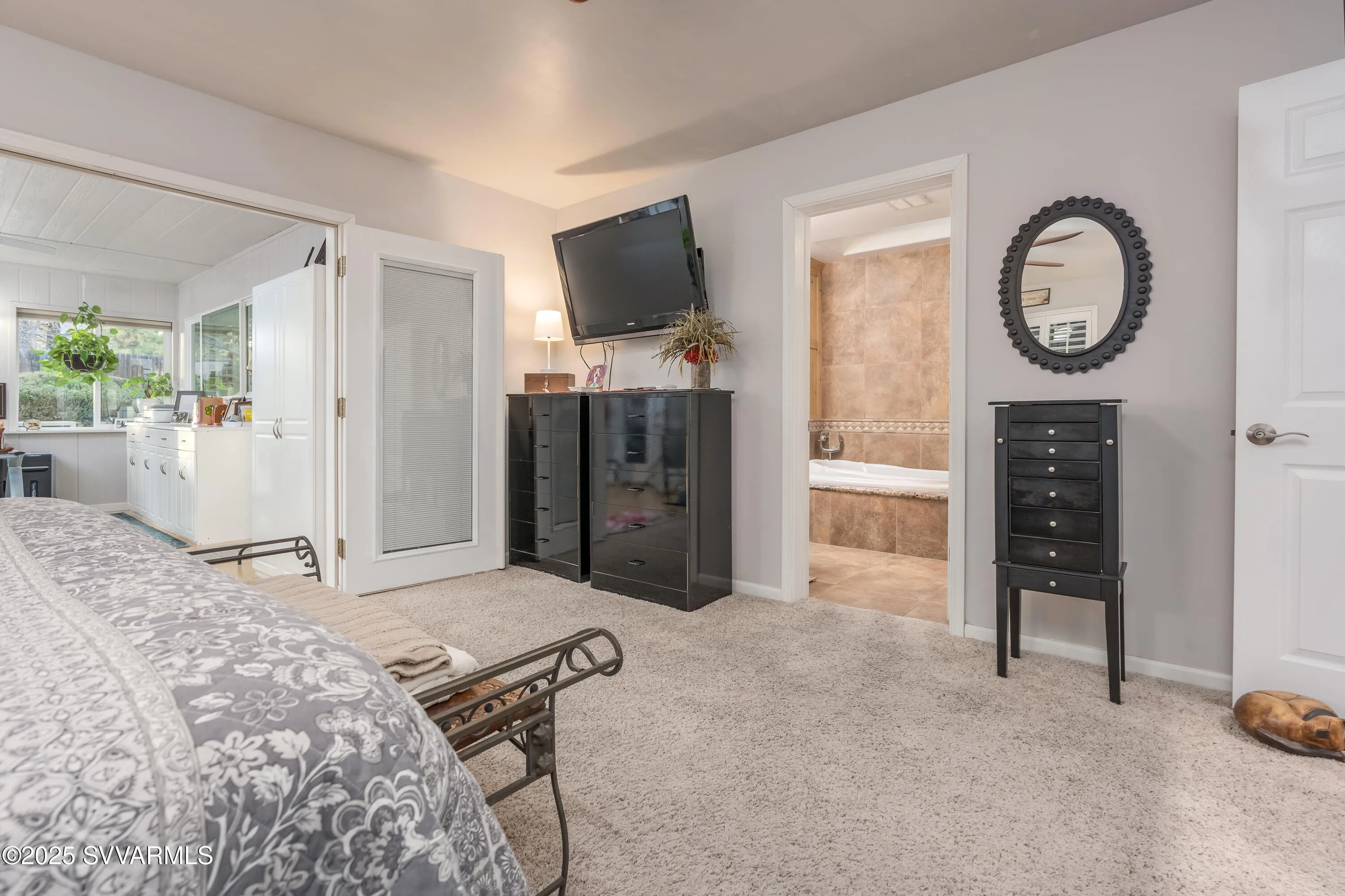 Cottonwood, Arizona 86326, United States, 6 Bedrooms Bedrooms, ,4 BathroomsBathrooms,Residential,Pending,11802