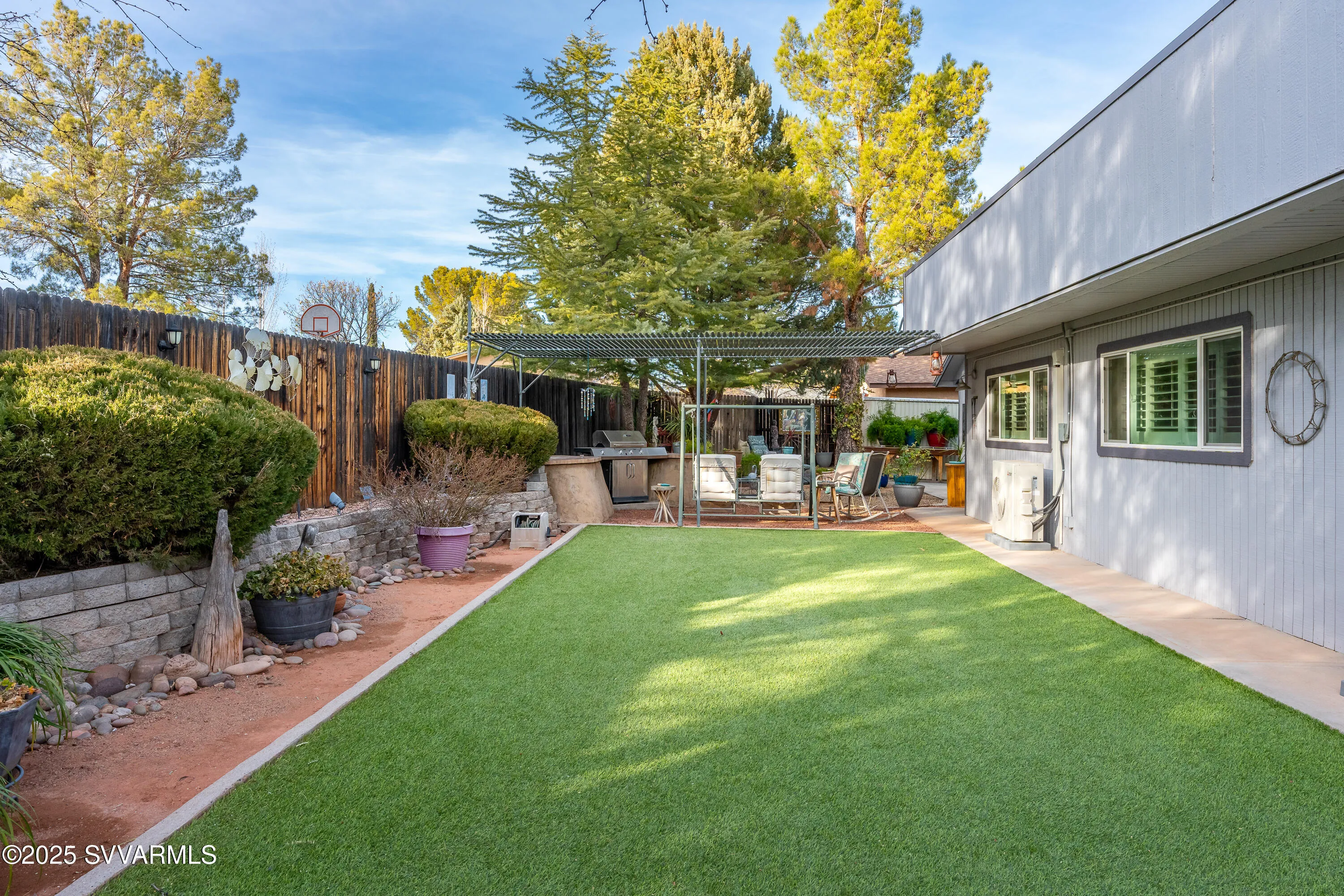 Cottonwood, Arizona 86326, United States, 6 Bedrooms Bedrooms, ,4 BathroomsBathrooms,Residential,Pending,11802