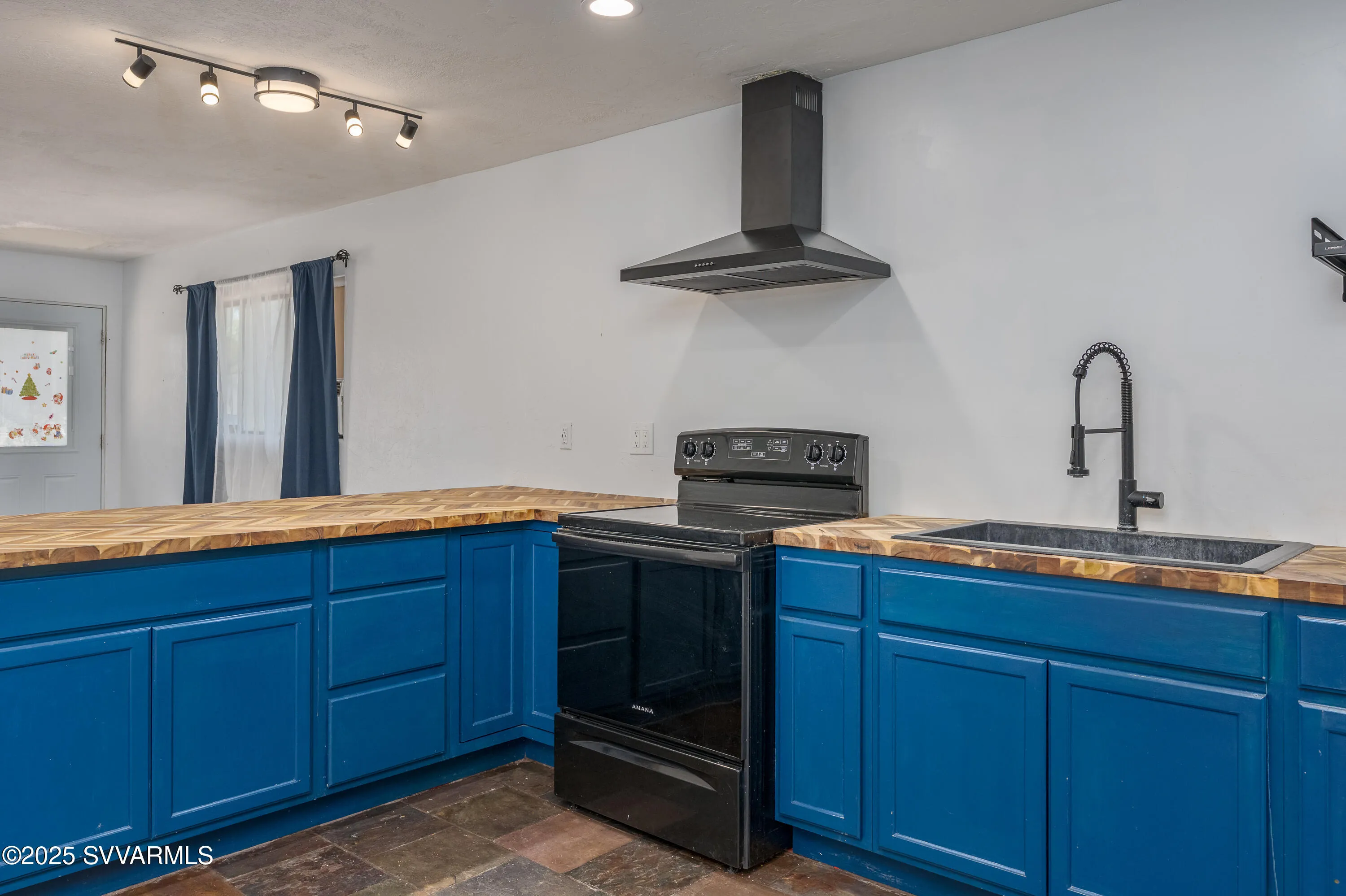 Cornville, Arizona 86325, United States, 2 Bedrooms Bedrooms, ,1 BathroomBathrooms,Residential,Active,125169