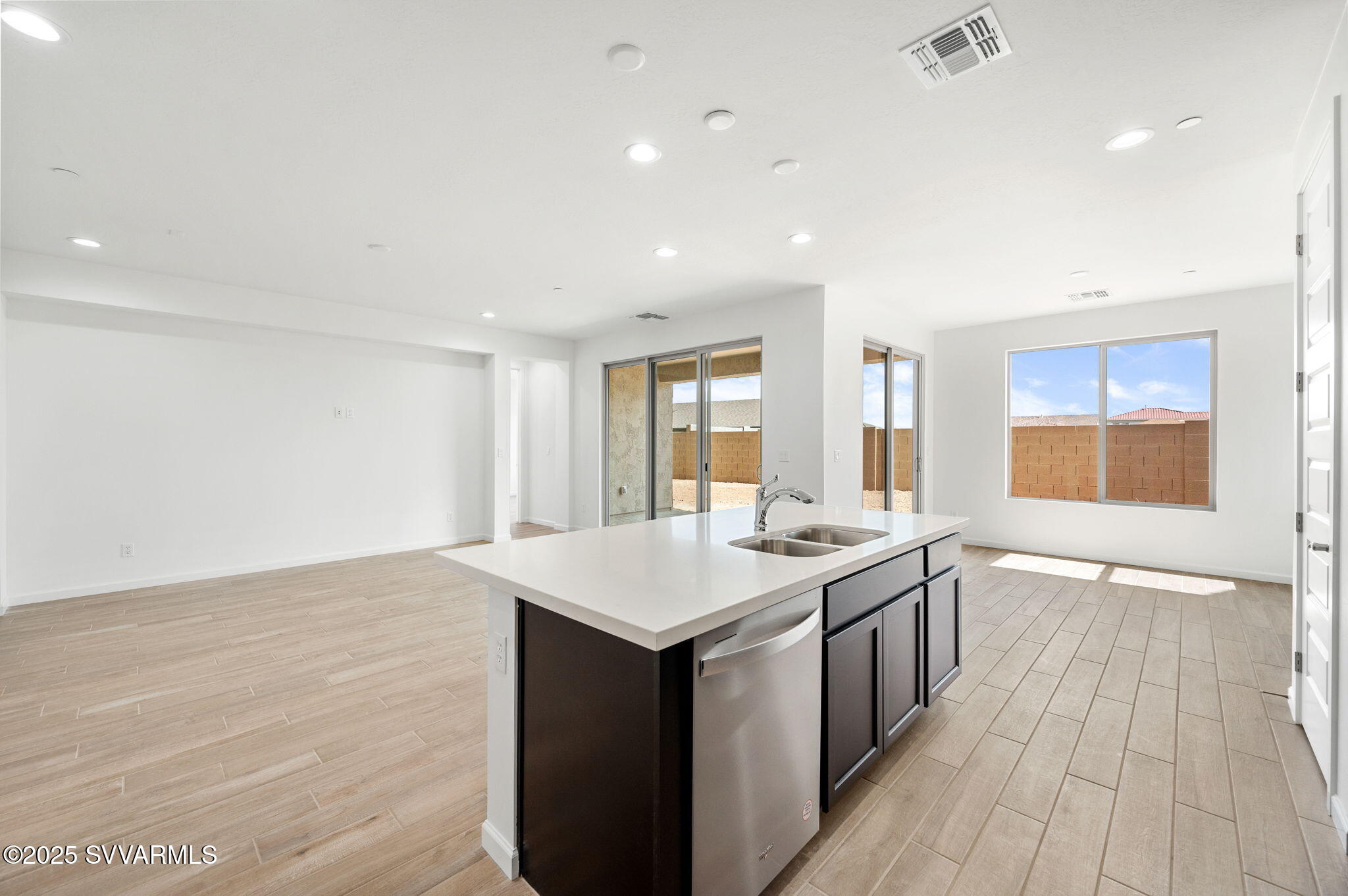 833 Eugene Rd