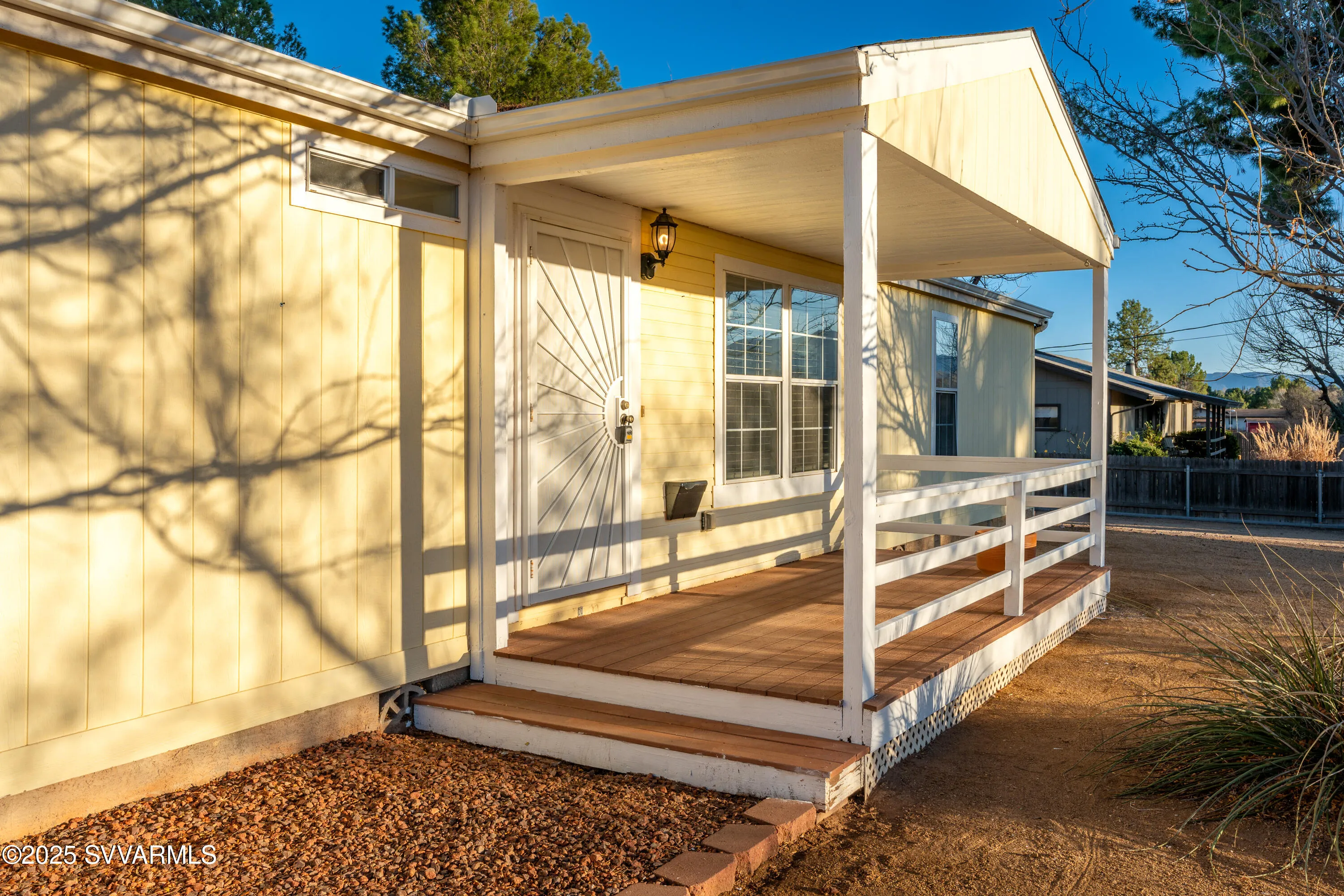 Cottonwood, Arizona 86326, United States, 3 Bedrooms Bedrooms, ,2 BathroomsBathrooms,Residential,Pending,79279