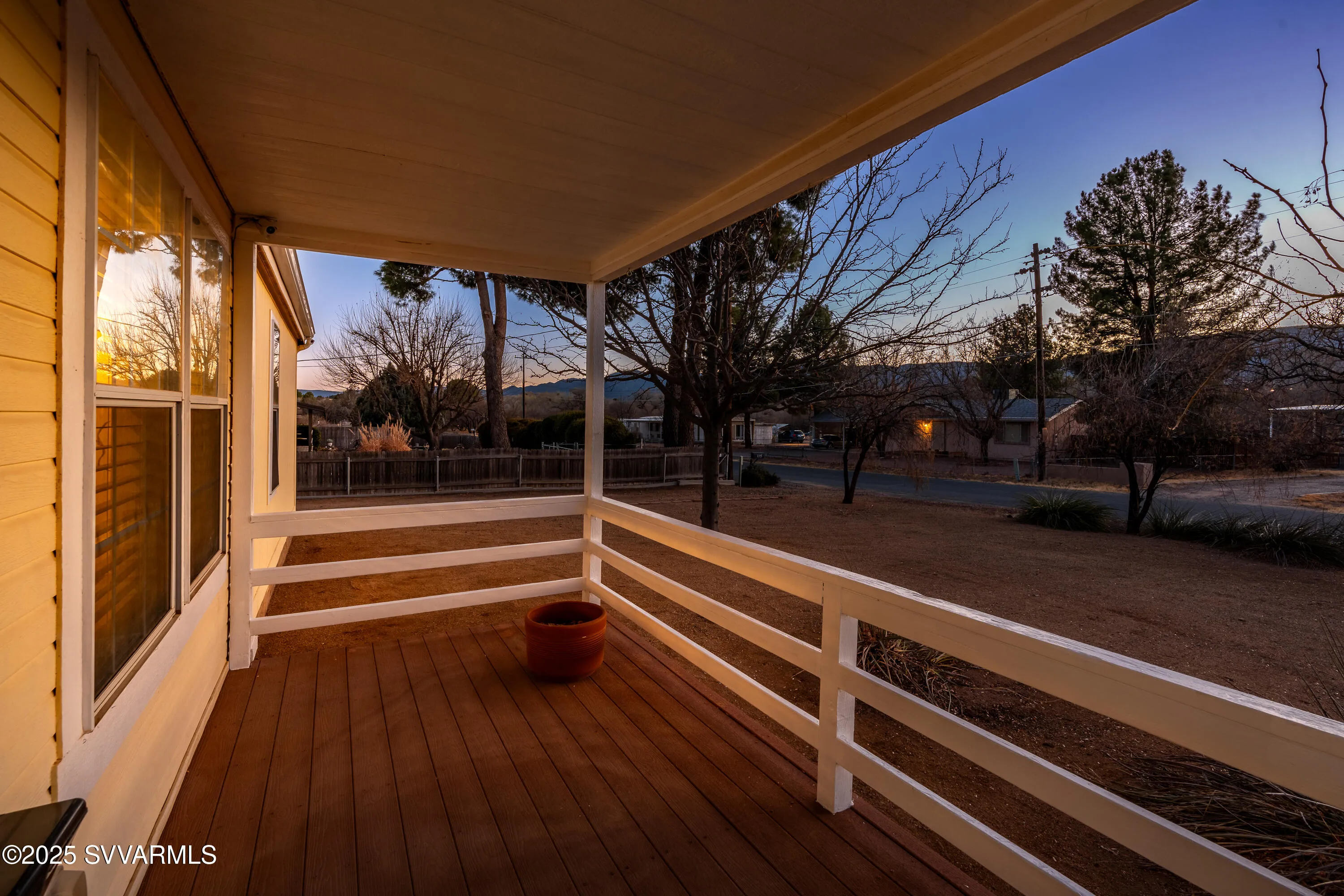 Cottonwood, Arizona 86326, United States, 3 Bedrooms Bedrooms, ,2 BathroomsBathrooms,Residential,Pending,79279